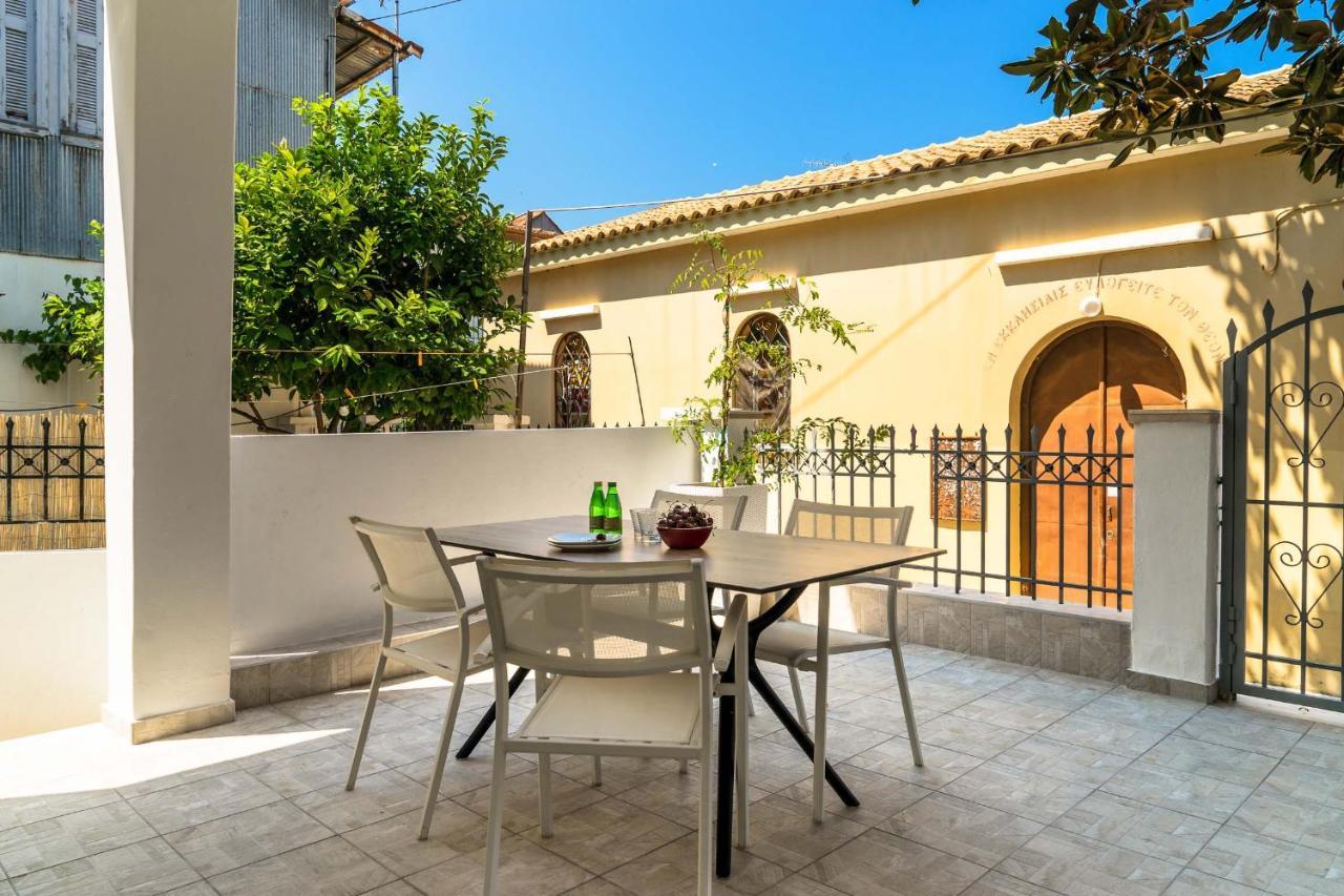 The Street House Villa Lefkada City Bagian luar foto